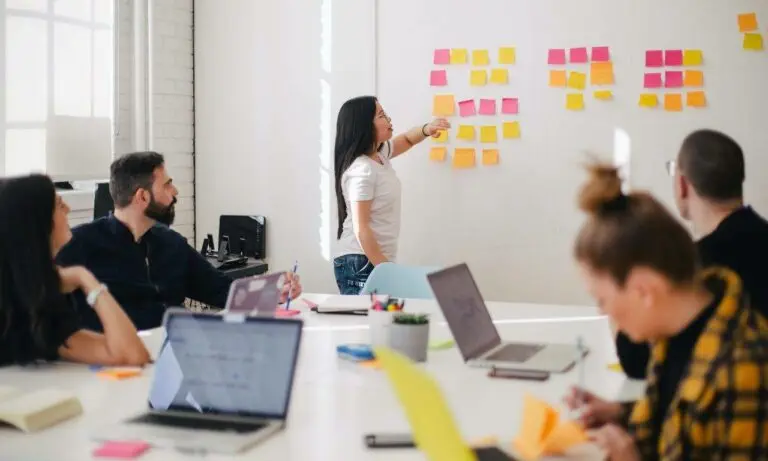 Mengapa Peran Digital Agency Sangat Penting dalam Kegiatan Marketing Segala Bisnis Mengapa Peran Digital Agency Sangat Penting dalam Kegiatan Marketing Segala Bisnis?